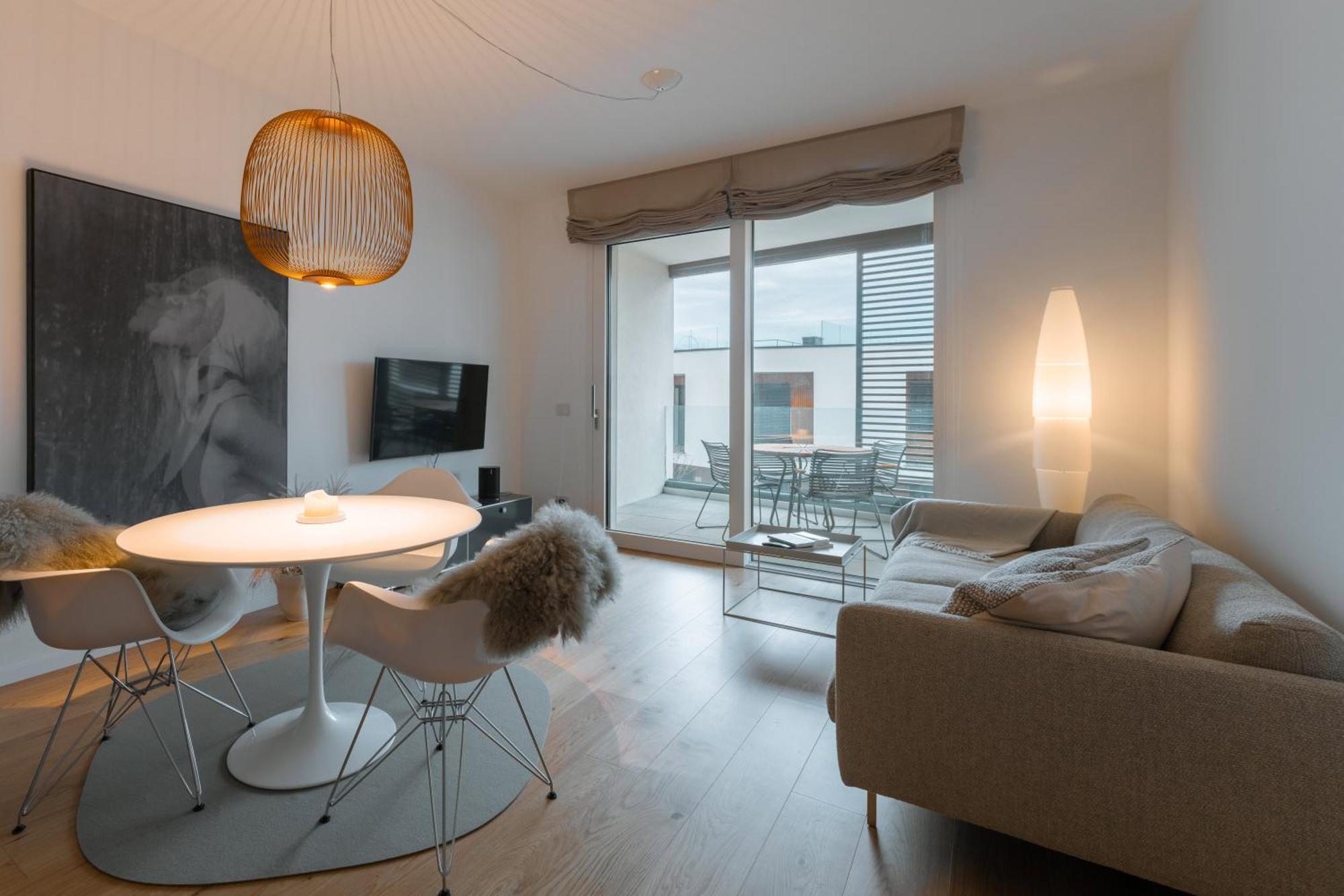 Serviced Apartments By Hotel De Charme Laveno Exterior photo